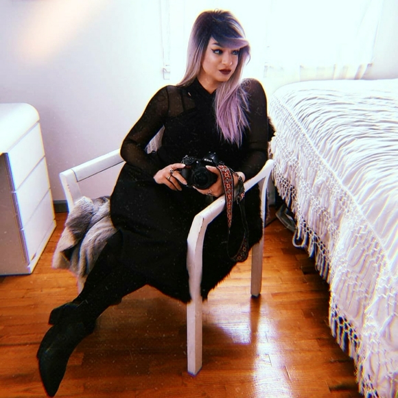 Meet your Posher, Brooklyn - Picture 5 of 5